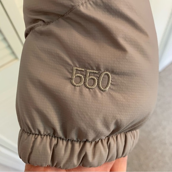 Kathmandu Women’s Size 10 Duck Down 550 Puffer Jacket Hooded Gray Warm Packable - Picture 4 of 16